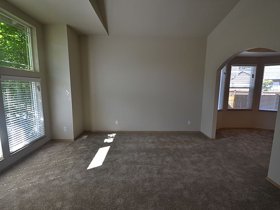 2nd image of 15903 123rd Ave E