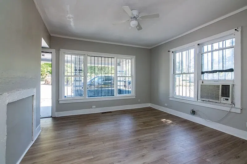 2 bed, 1.0 bath, 909 sqft, $850 — Photo 4