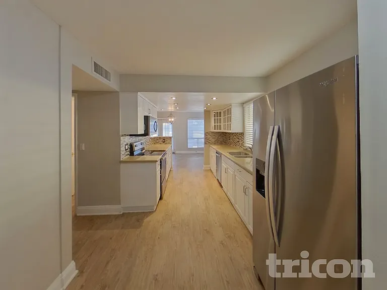 1500 N Markdale #10 — Photo 6