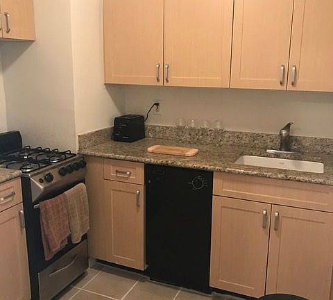 5th image of 401 W 56th St APT 4B