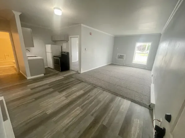 11009 N Saginaw St #8, Mount Morris, MI 48458