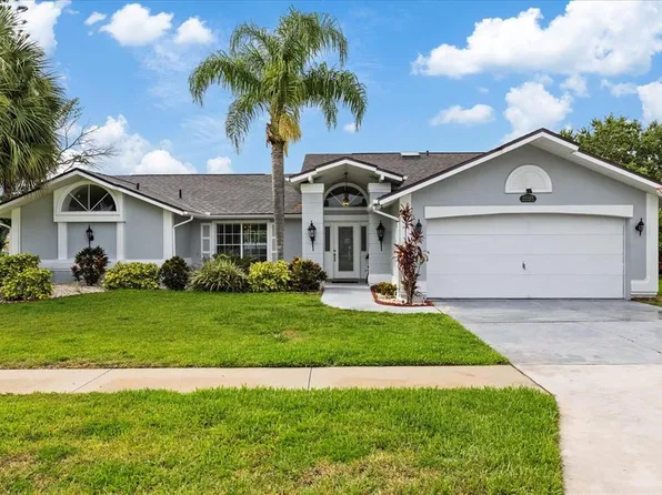13528 Woodside Dr, Hudson, FL 34667