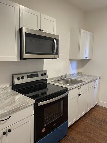 59 Stewart Ave Photo 1