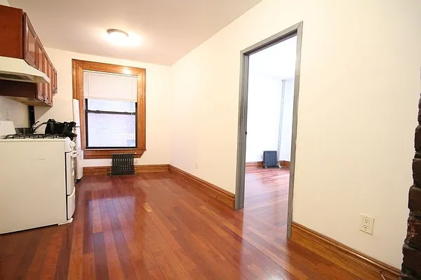 Rented by Compass | media 9