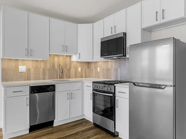 190 S Kentucky Ave #401 — Photo 8