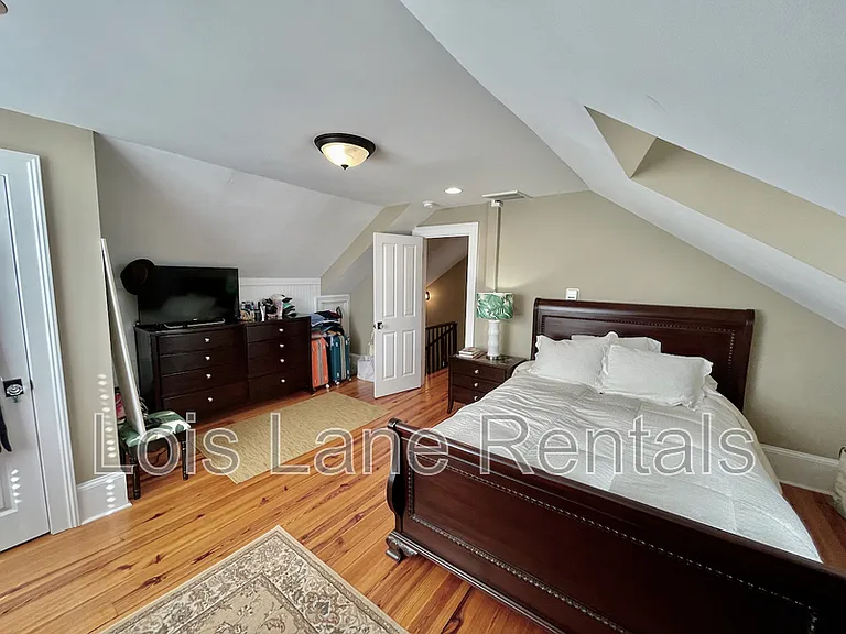 192 Wentworth St #B — Photo 15
