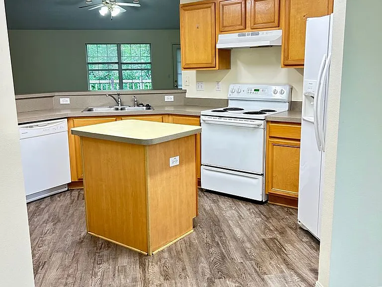 1194 Fort Smith Blvd — Photo 23