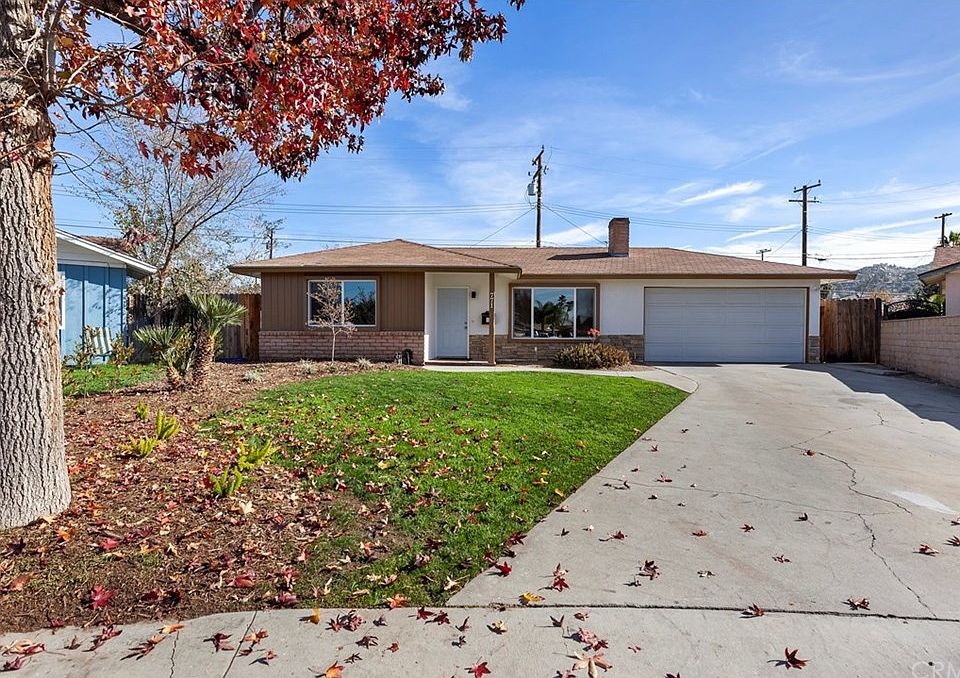 1st image of 771 Vista De Loma