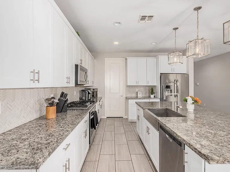 11022 W Levi Dr — Photo 10