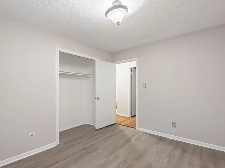 7201 Dogwood Dr — Photo 17