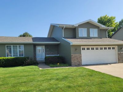 206 Topaz Dr, Sergeant Bluff, IA, 51054