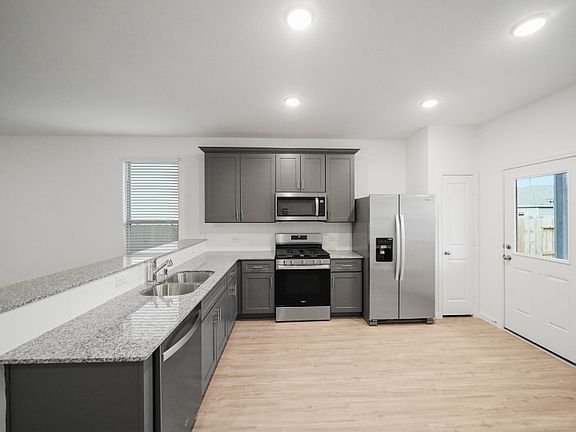 2nd image of 314 Shady Cedar Hill Ln