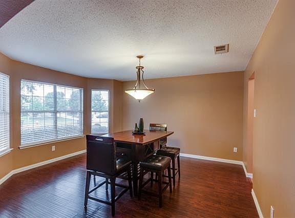 5th image of 721 Raven Dr