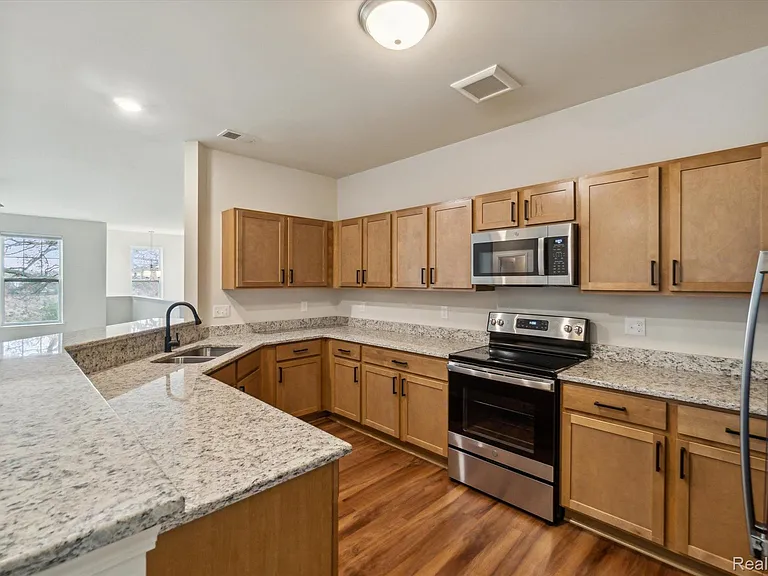 9804 Ridge Run St — Photo 14