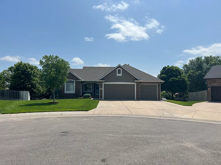 2213 E Myrtlewood Ct — Photo 75