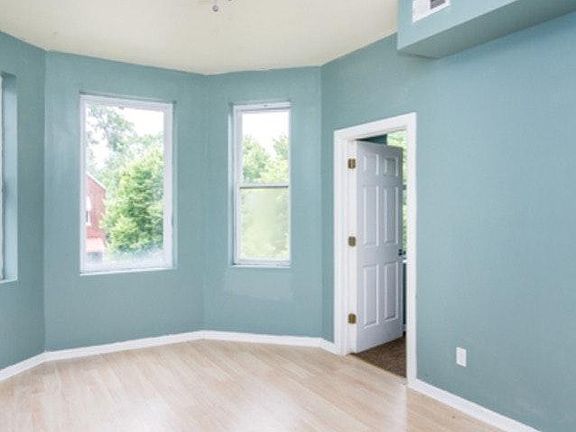 3rd image of 6523 S Bishop St #2