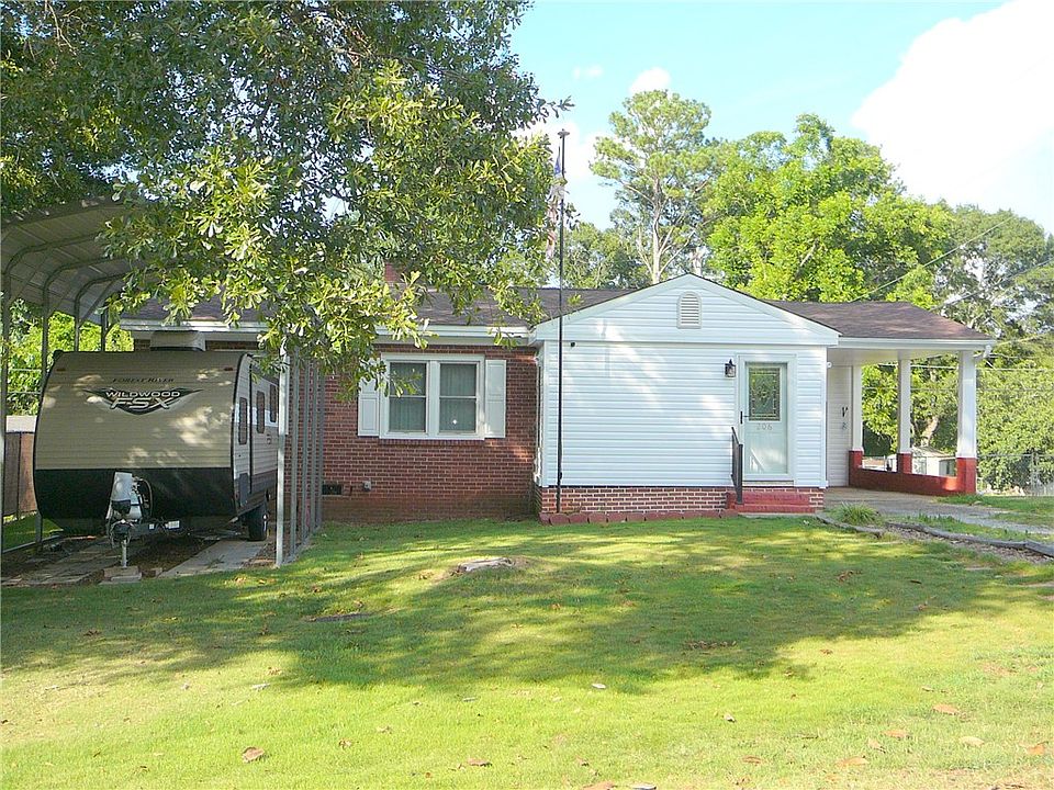 1st image of 206 Stone Dr