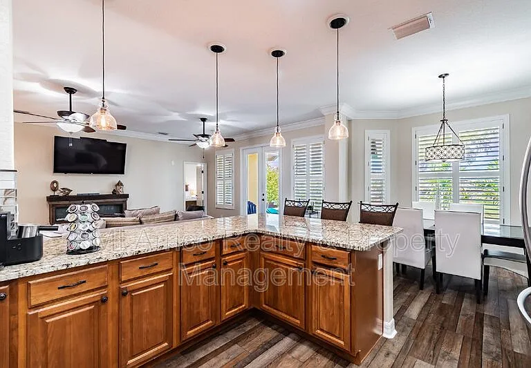 539 Treviso Dr — Photo 6