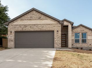 2217 Dallas St, Grand Prairie, TX 75050