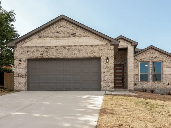 2217 Dallas St, Grand Prairie, TX 75050