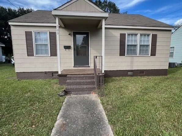 509 E 15th St, Lumberton, NC 28358