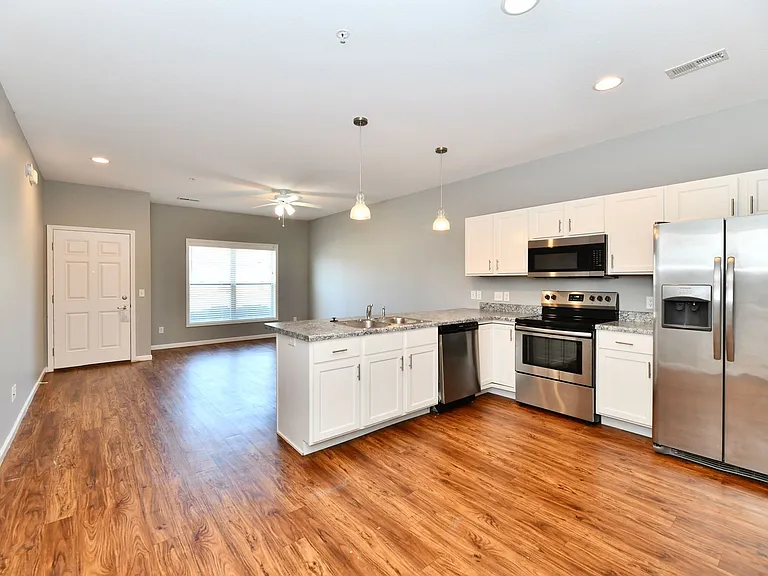 Summerlake Meadows — Photo 15