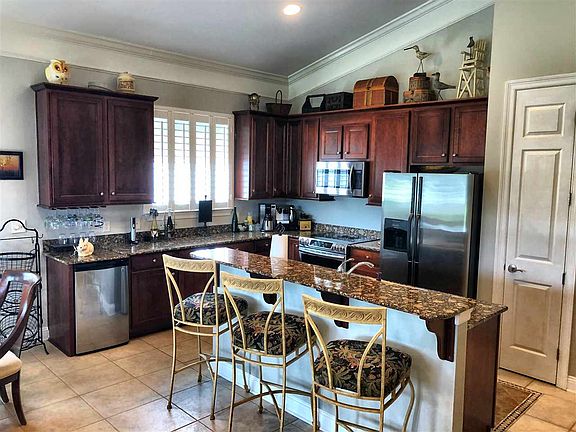 5th image of 200 Peninsula Blvd Unit E202