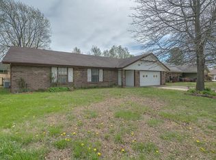1709 SW D St, Clarksville, AR 72712