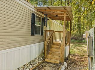 10700 Rabbit Hash Rd SE, Elizabeth, IN 47117