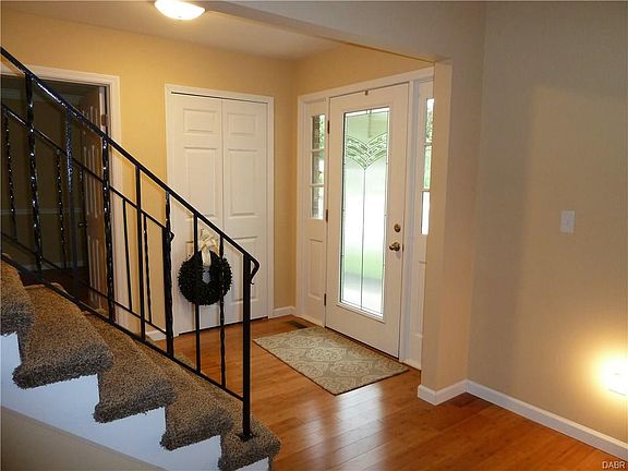 2nd image of 4601 Silver Oak St