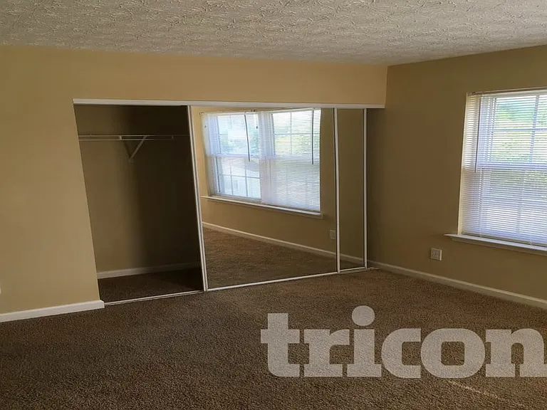 553 Arbor Ridge Dr — Photo 8
