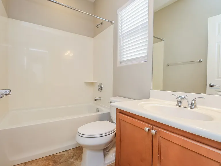11043 E Silver Springs Ave — Photo 15