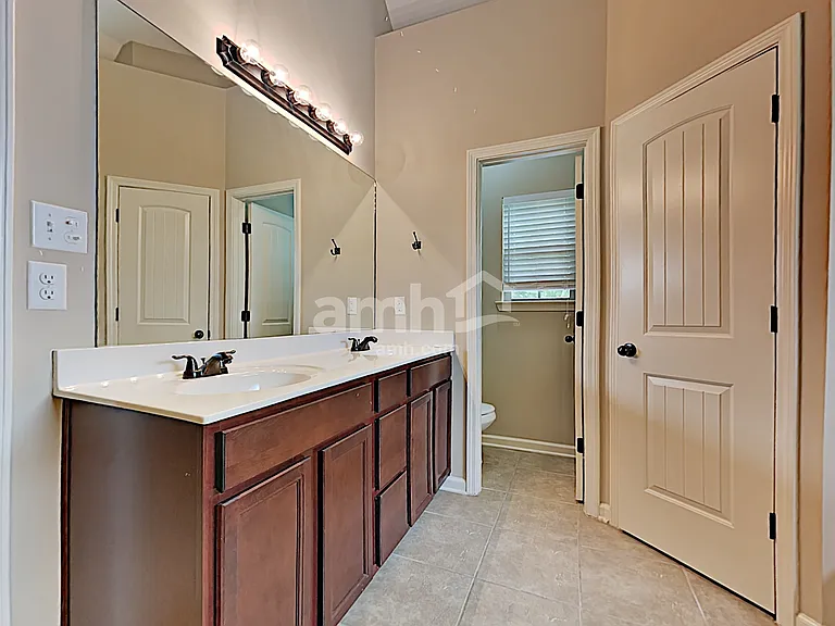 4957 Shira Dr — Photo 14