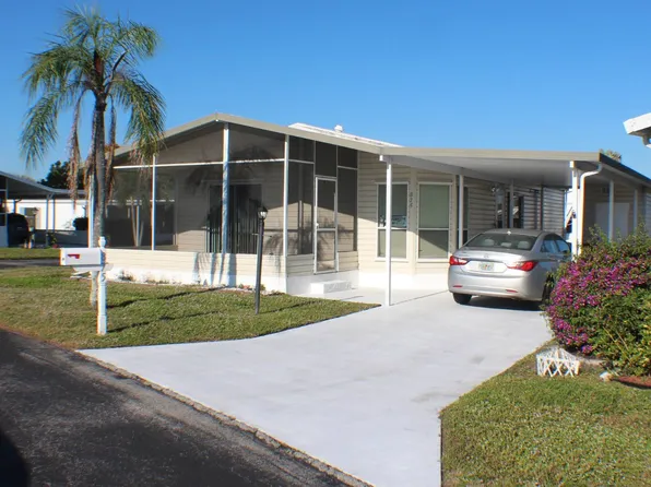 875 Sun Bird Ln, Boynton Beach, FL 33436