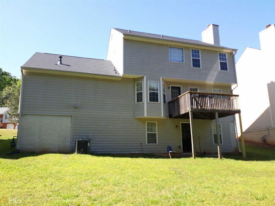 2nd image of 2869 River Close Dr