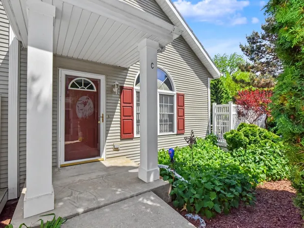 2815 Edwards STREET #C, East Troy, WI 53120
