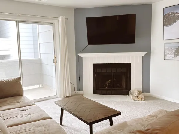 4652 White Rock Cir APT 10, Boulder, CO 80301