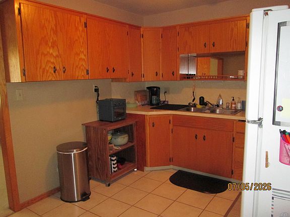 5th image of 120 3rd St SE