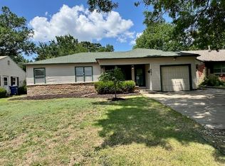 651 Courtleigh St, Wichita, KS 67218