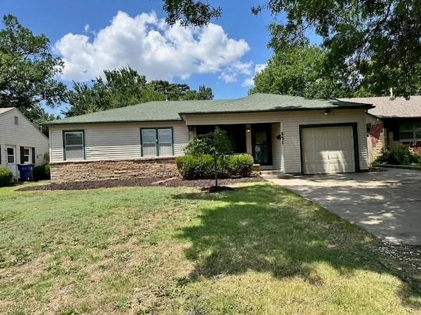 651 Courtleigh St, Wichita, KS 67218