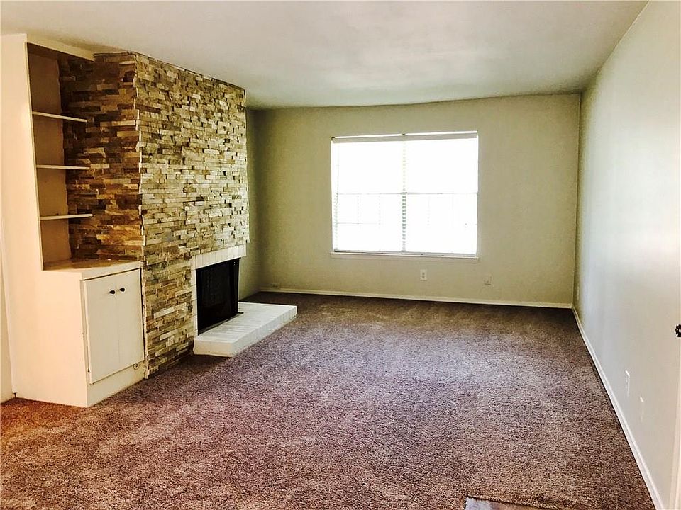 1st image of 7806 Royal Ln #226