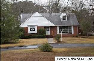 3rd image of 210 Pine Hill Dr