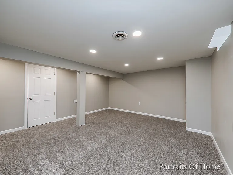 2069 Sutherland Pl — Photo 9