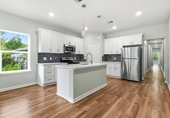 2nd image of 819 Junction Ave #A