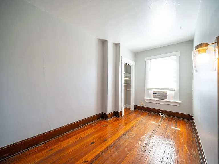 87 W 1st Ave — Photo 12