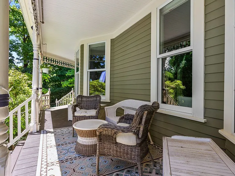 19 Howe Pl — Photo 35