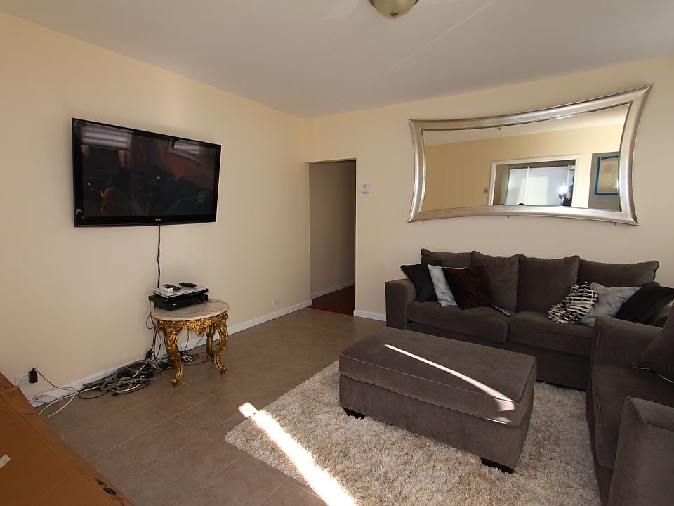 2nd image of 2511 Ocean Ave #2
