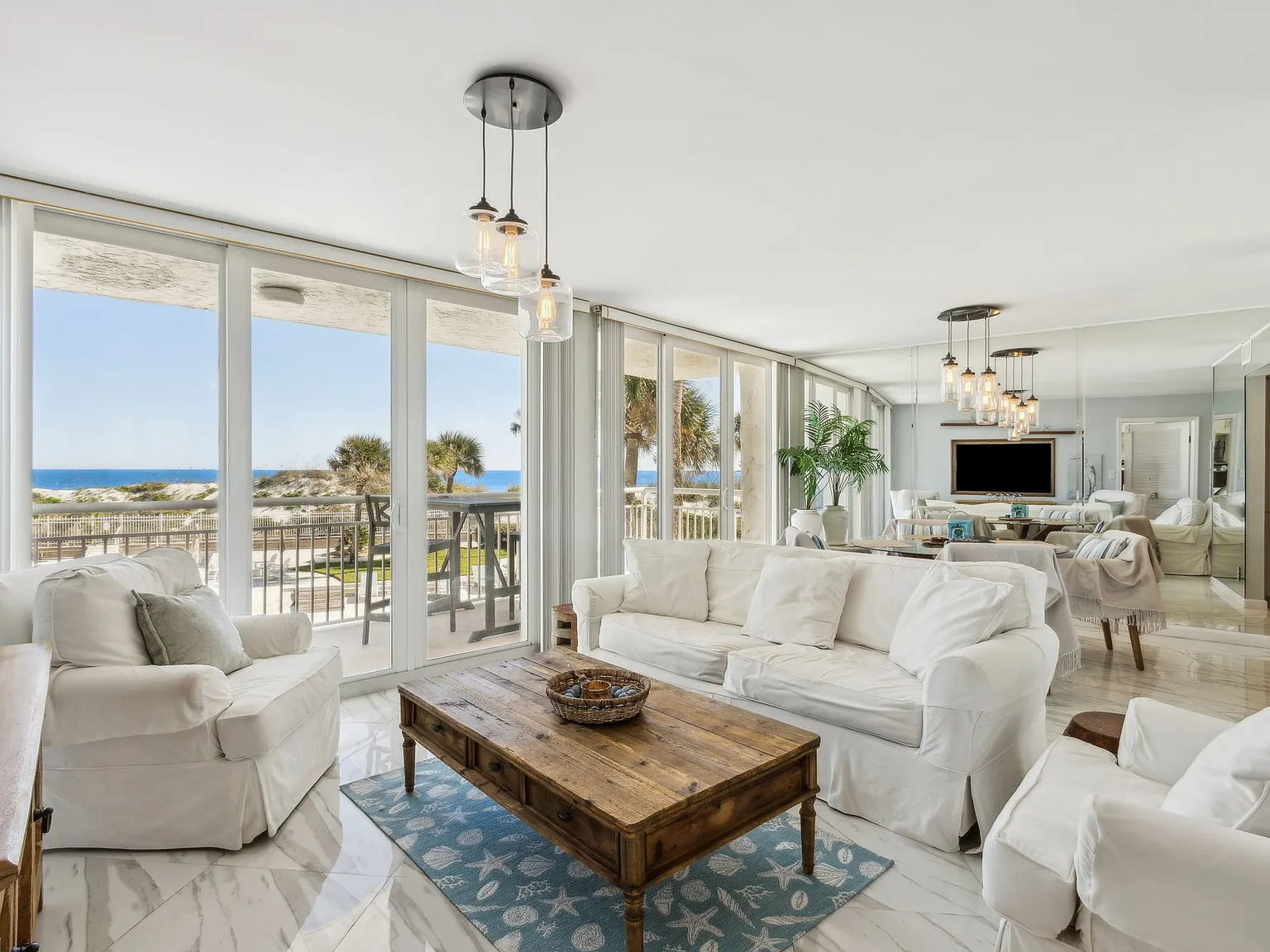 1601 Ocean Dr S — Photo 2
