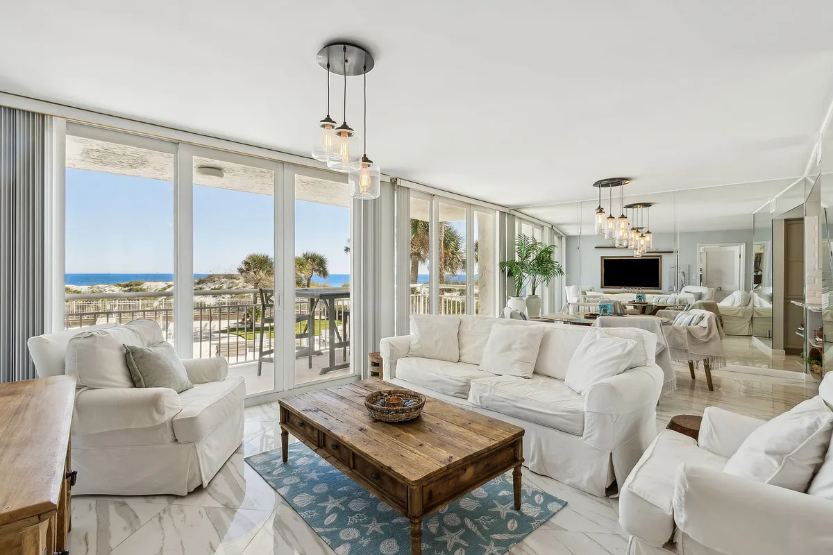 Building Photo - 1601 Ocean Dr S #110