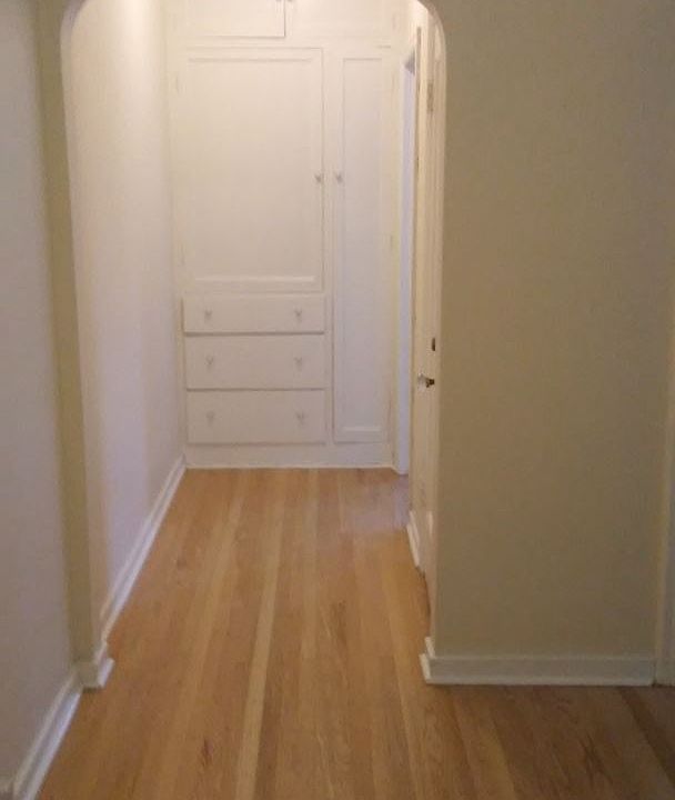 1st image of 822 Queen Anne Ave N APT 301